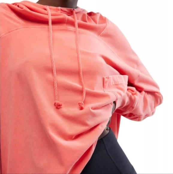 FP Movement Hot Shot Hooded Layer ~ Hibiscus ~ Medium - Picture 7 of 7